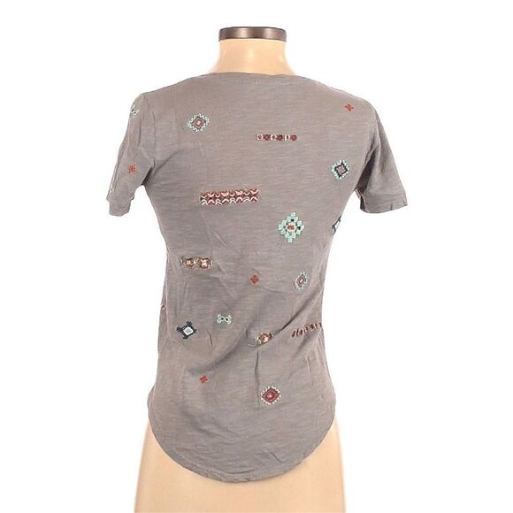 Lucky Brand Women's Gray Grey Tossed Floral Embroidered Tee Size Small - Picture 2 of 4